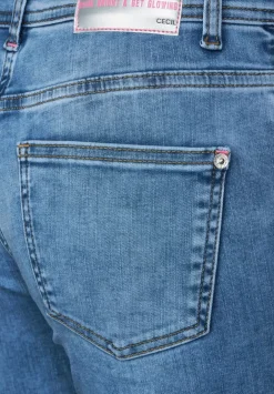 Loose Fit Jeans