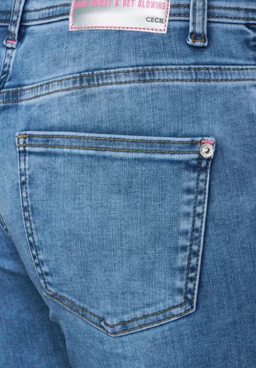 Loose Fit Jeans
