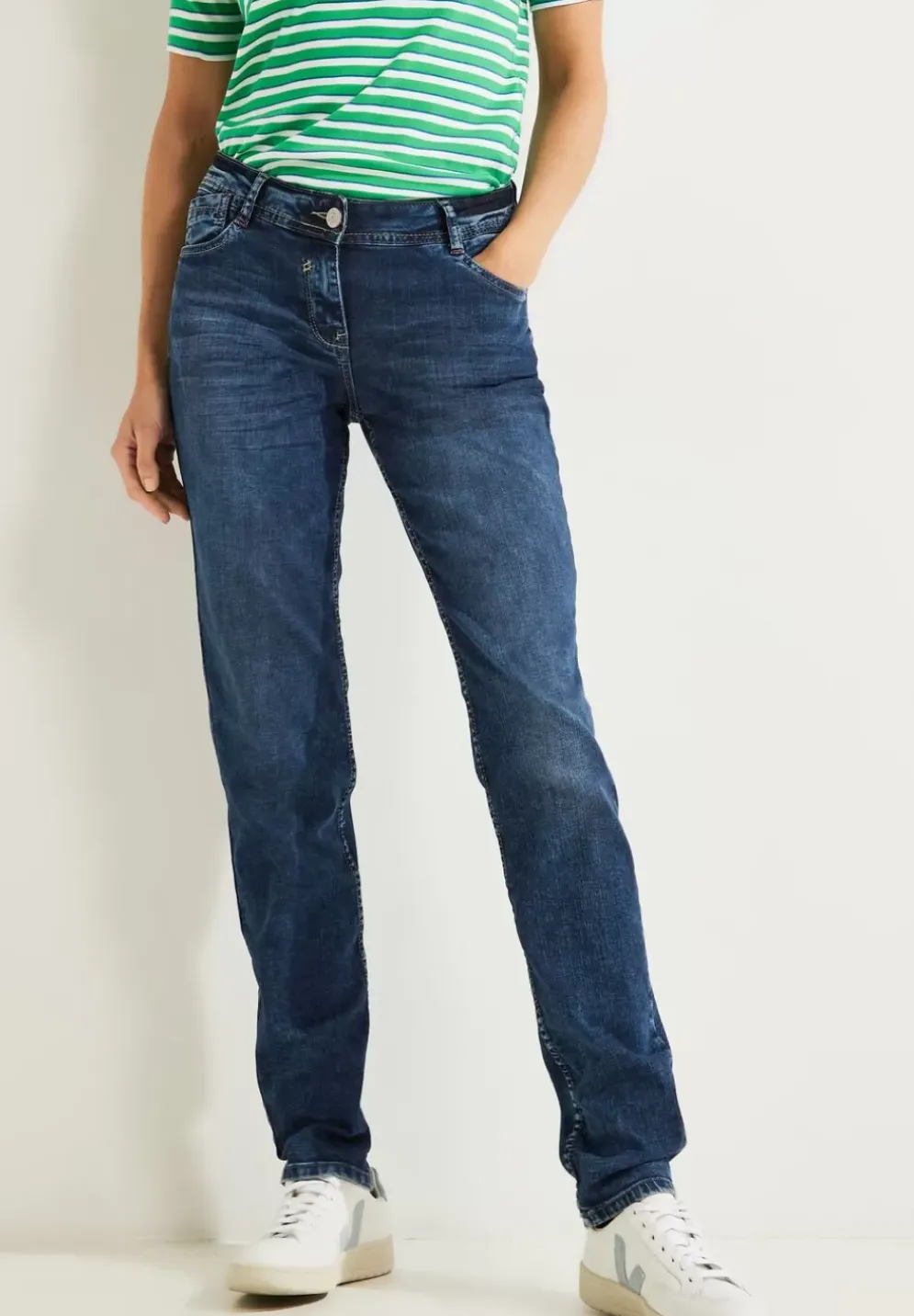 Loose Fit Jeans