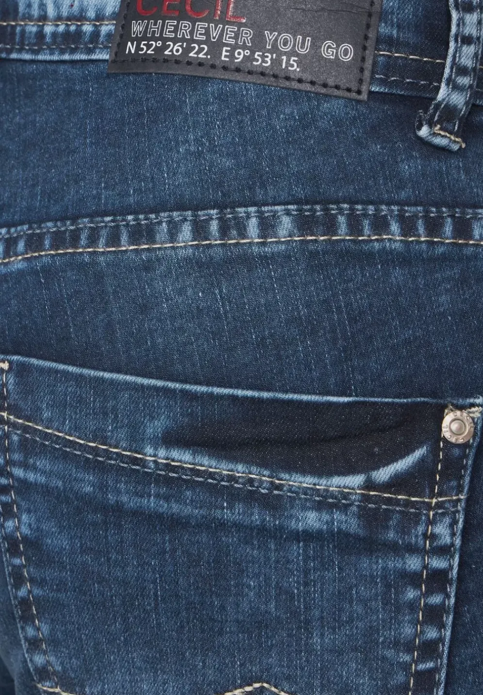 Loose Fit Jeans