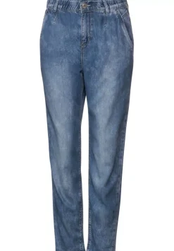 Loose Fit Jeans