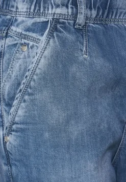 Loose Fit Jeans