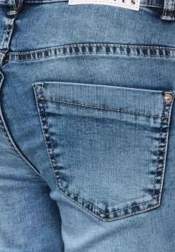Loose Fit Jeans In 7/8