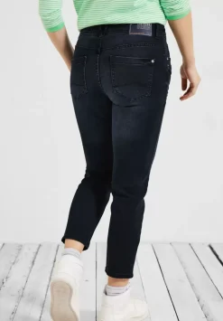 Loose Fit Jeans In 7/8