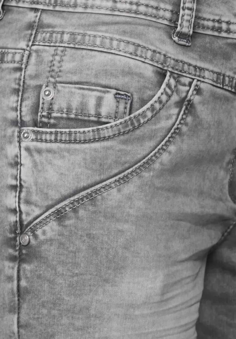 Loose Fit Jeans In 3/4-Lange