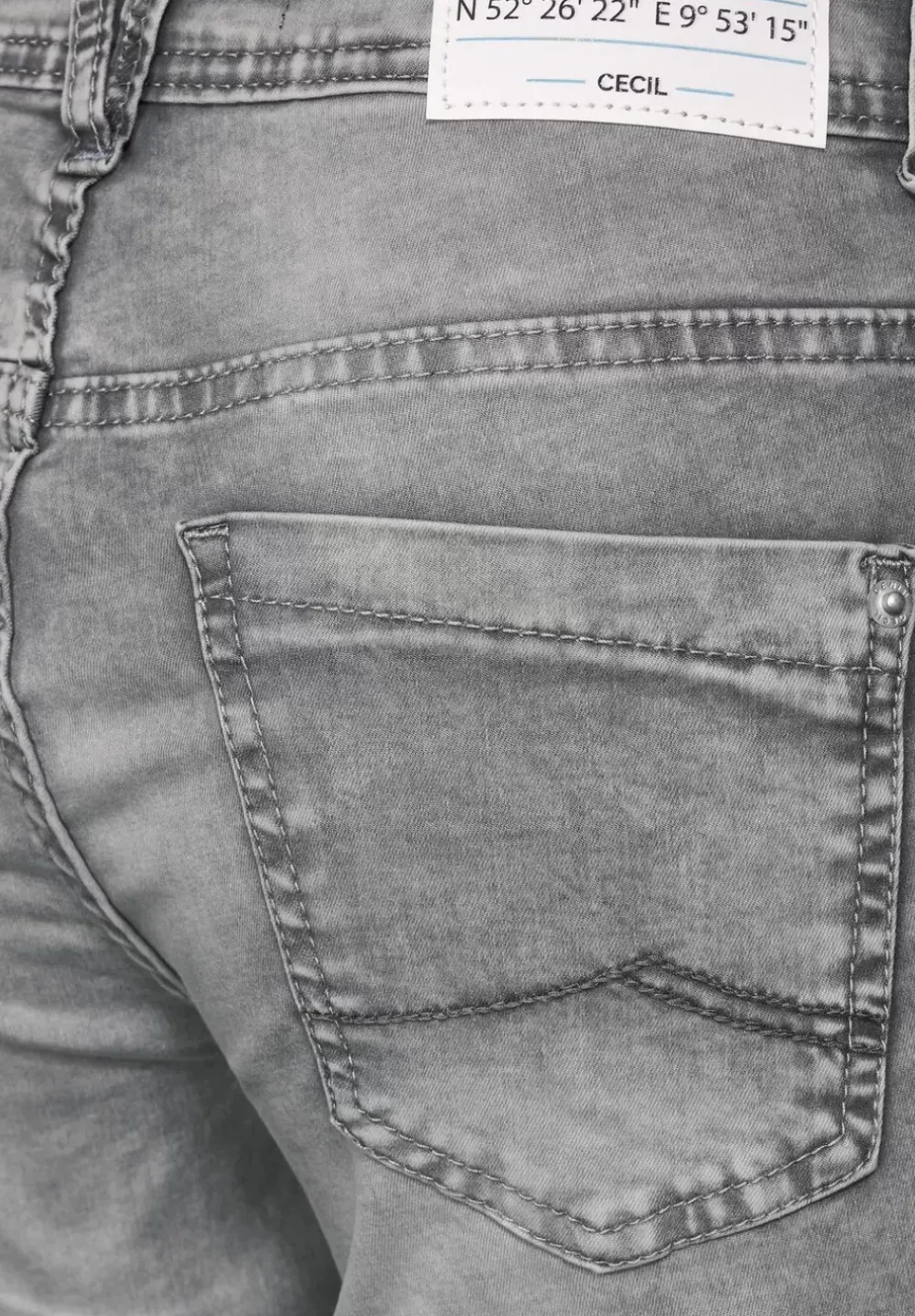 Loose Fit Jeans In 3/4-Lange