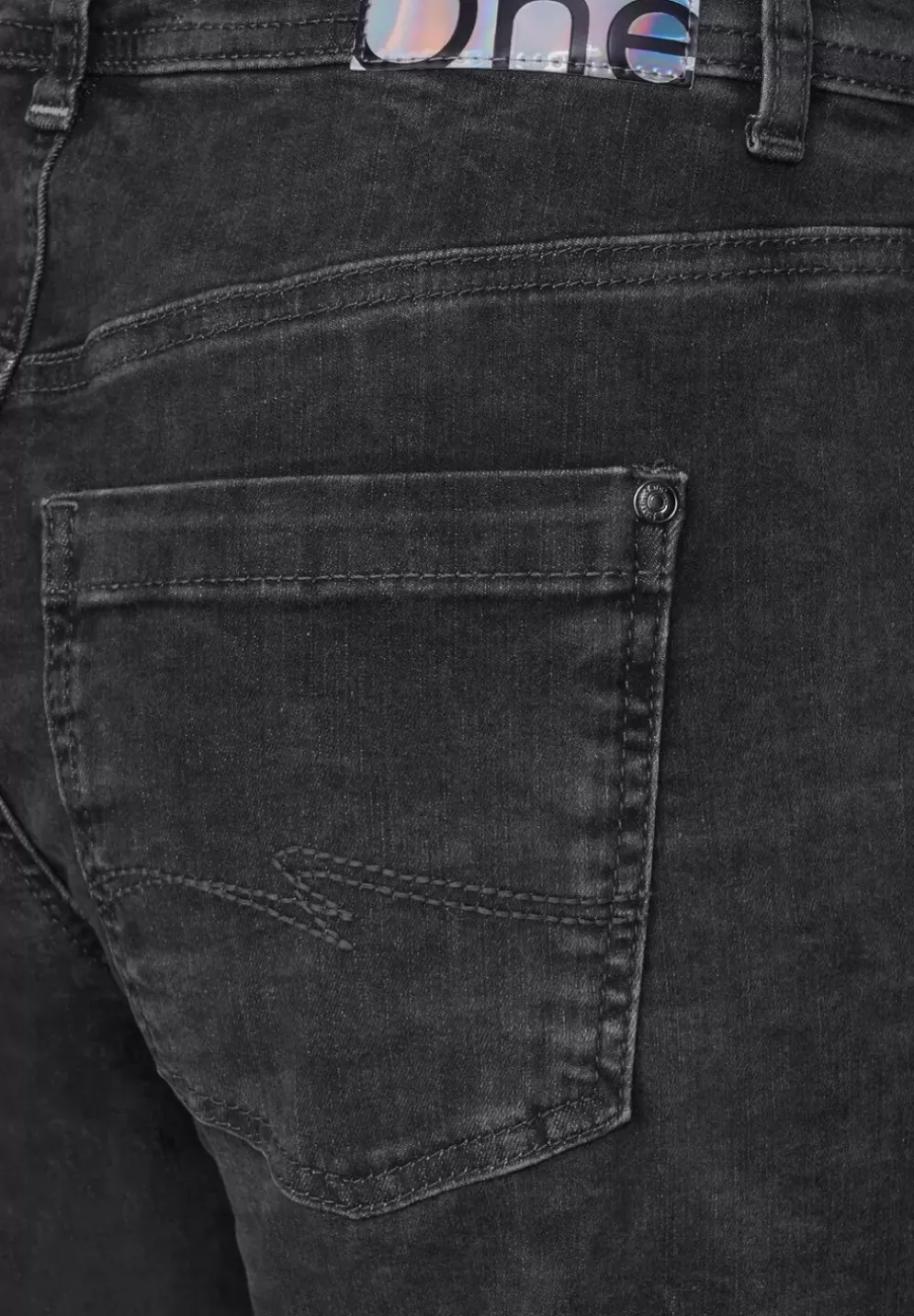 Loose Fit Mom Jeans