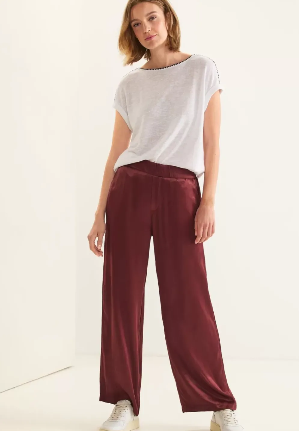 Loose Fit Satinhose