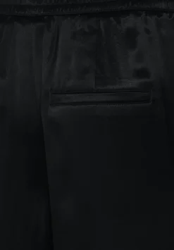 Loose Fit Satinhose