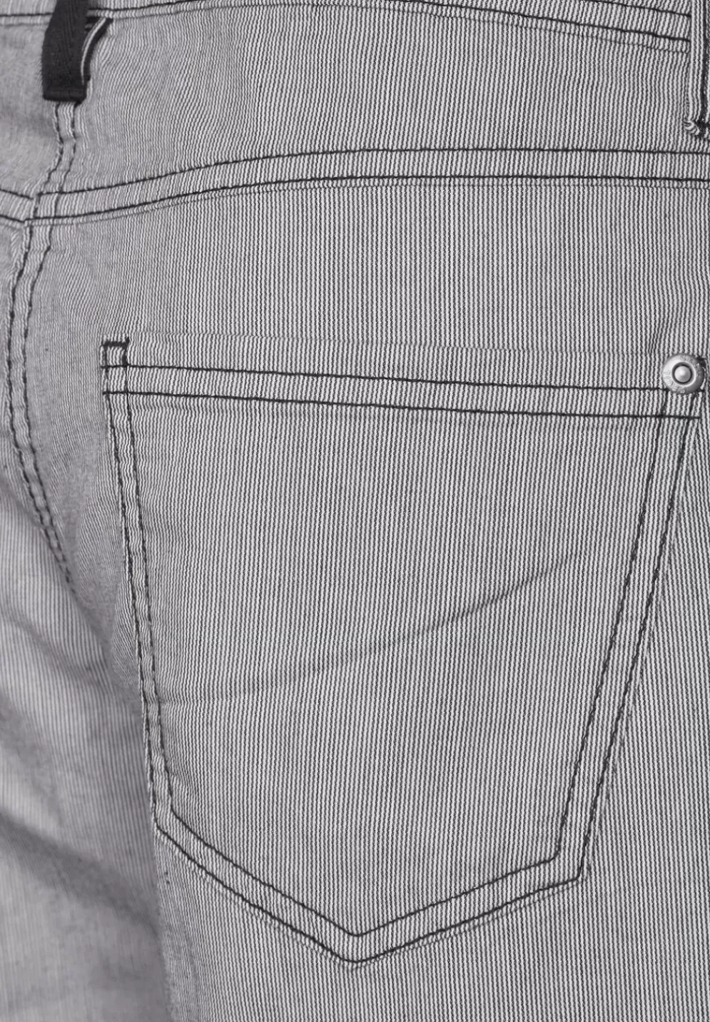Loose Fit Streifenshorts