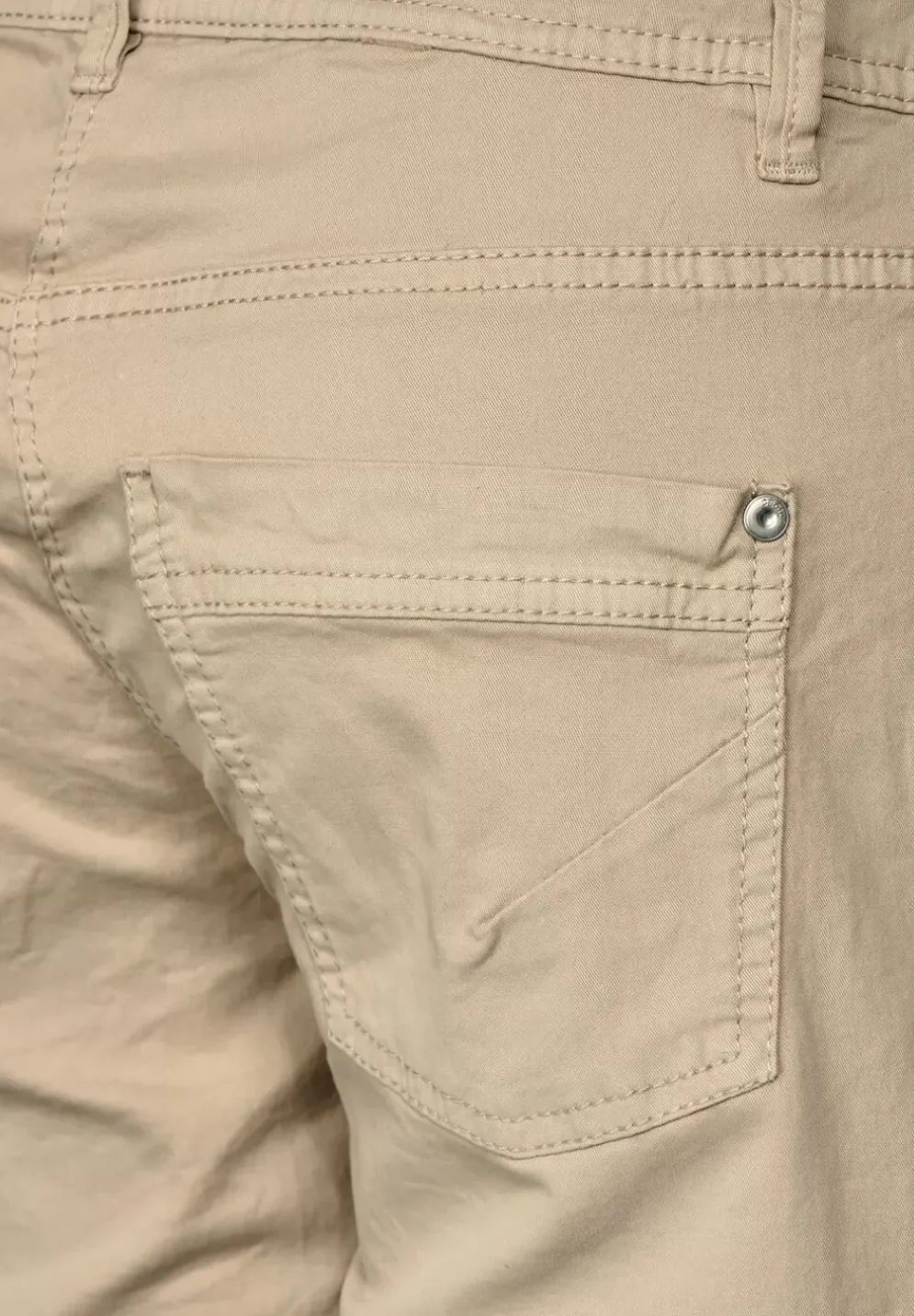 Loose Fit Stretch Shorts