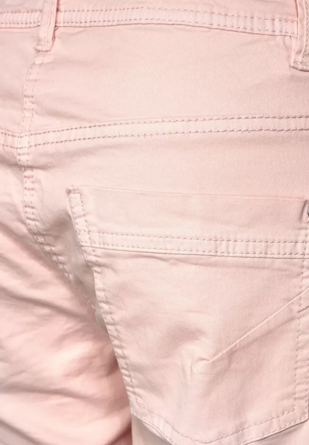 Loose Fit Stretch Shorts
