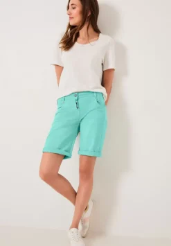 Loose Fit Stretch Shorts