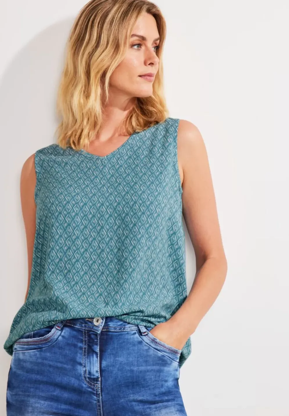 Minimal Print Bluse