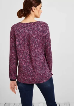 Minimalmuster Bluse