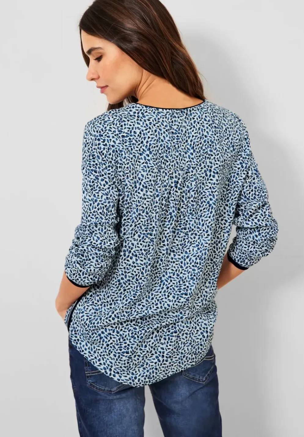 Minimalmuster Bluse