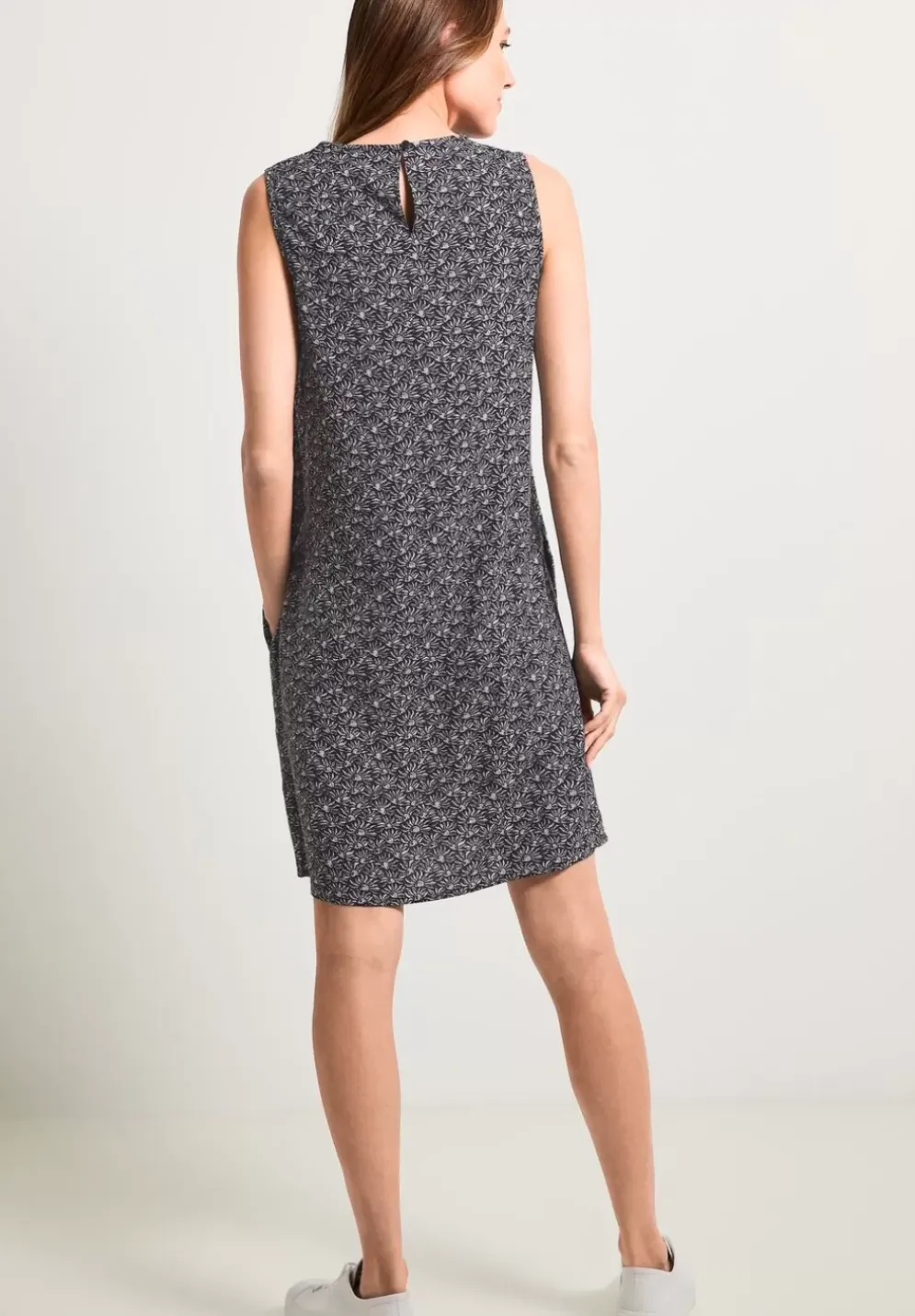 Minimalmuster Kleid