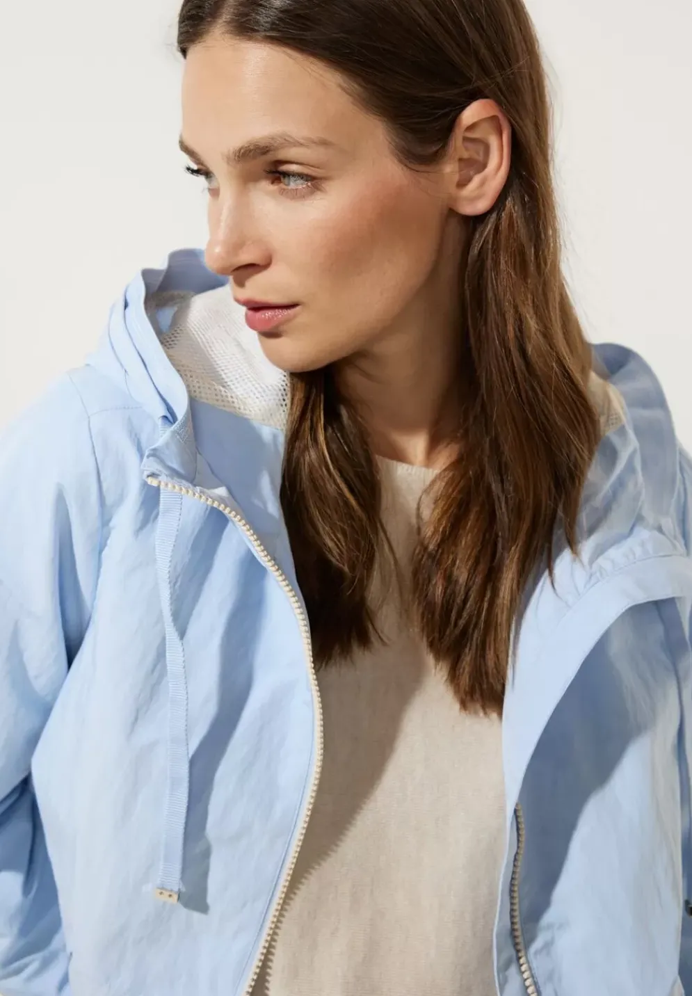 Moderner Windbreaker