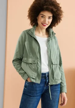 Moderner Windbreaker