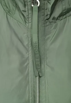 Moderner Windbreaker