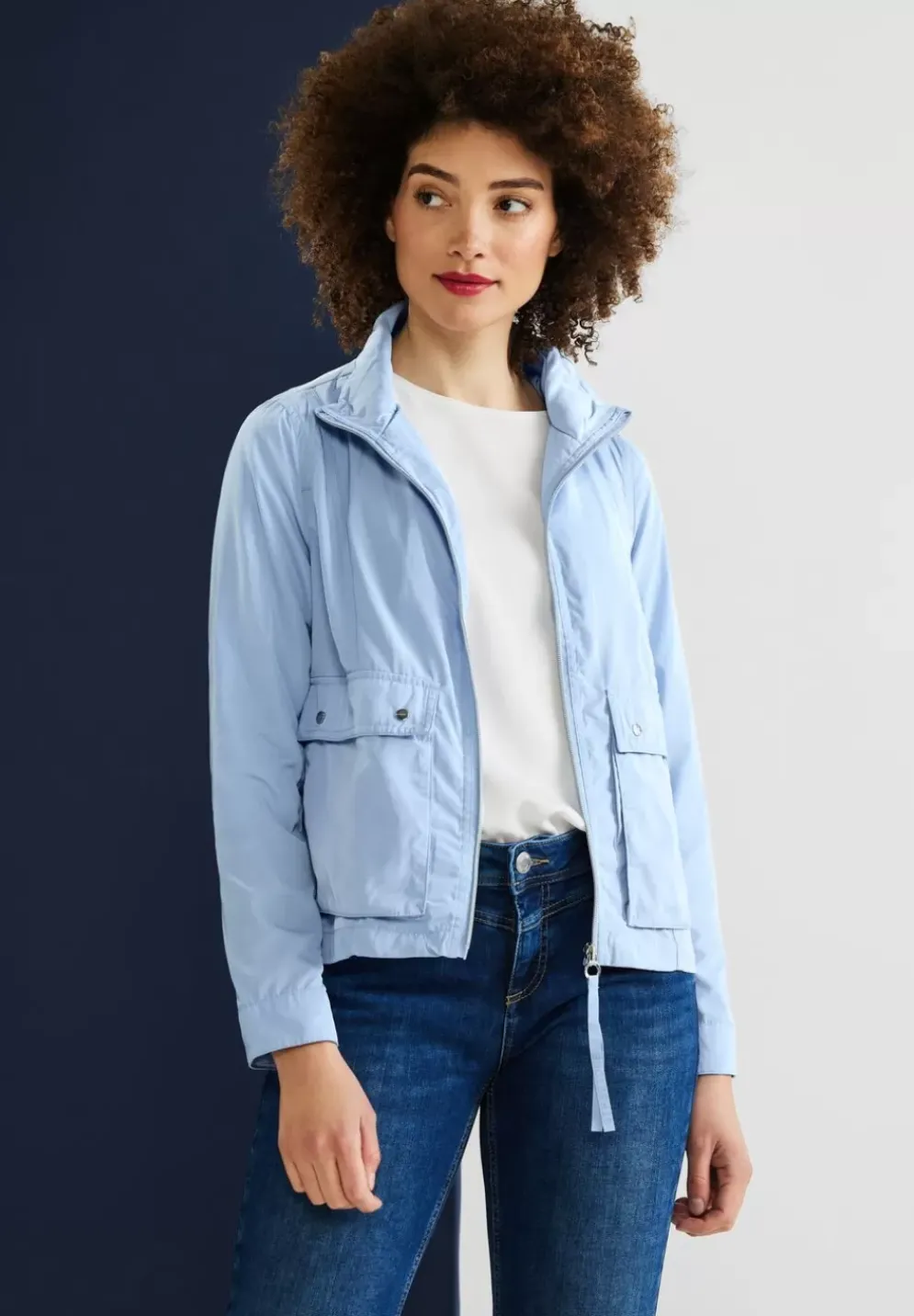 Moderner Windbreaker