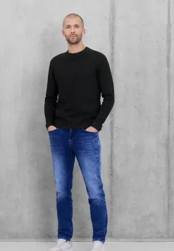 Modernes Langarmshirt
