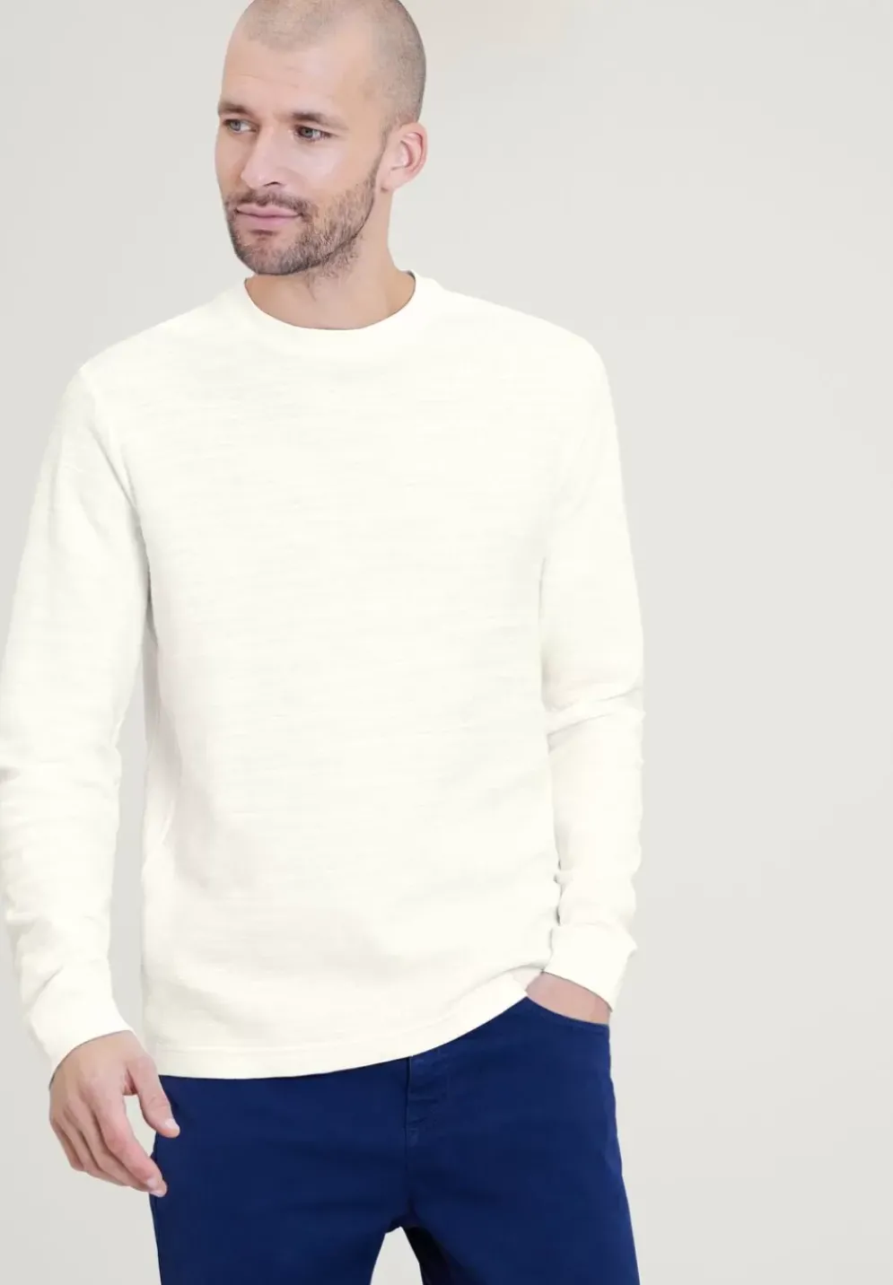 Modernes Langarmshirt