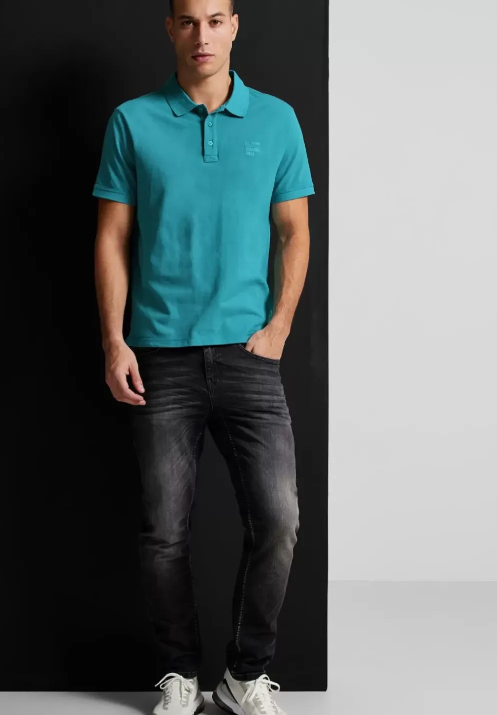 Poloshirt In Piquee