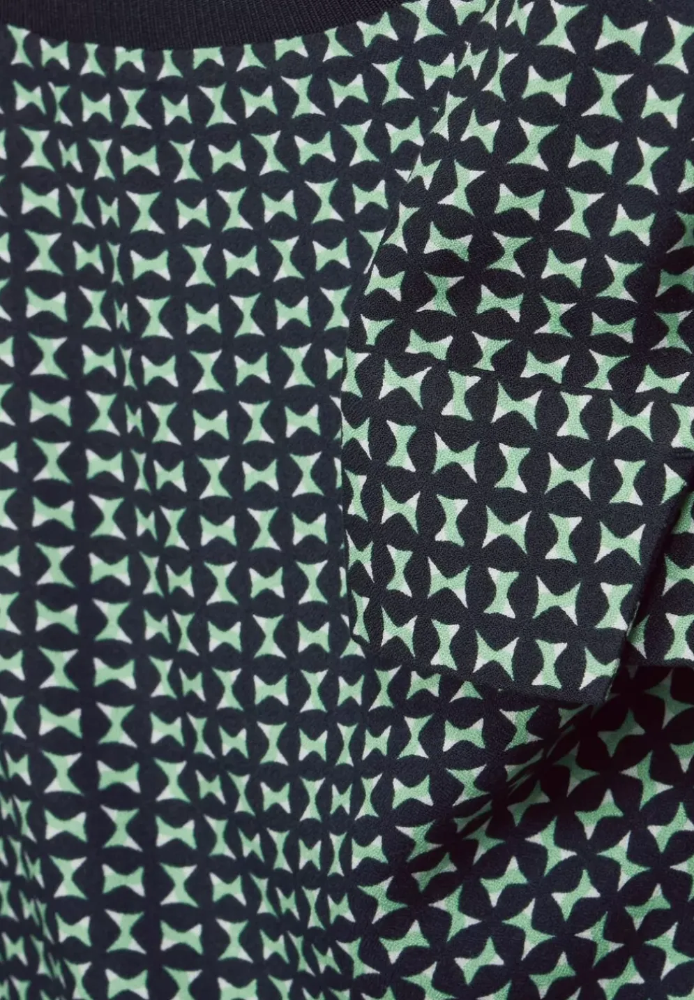 Printbluse Mit Tapedetail