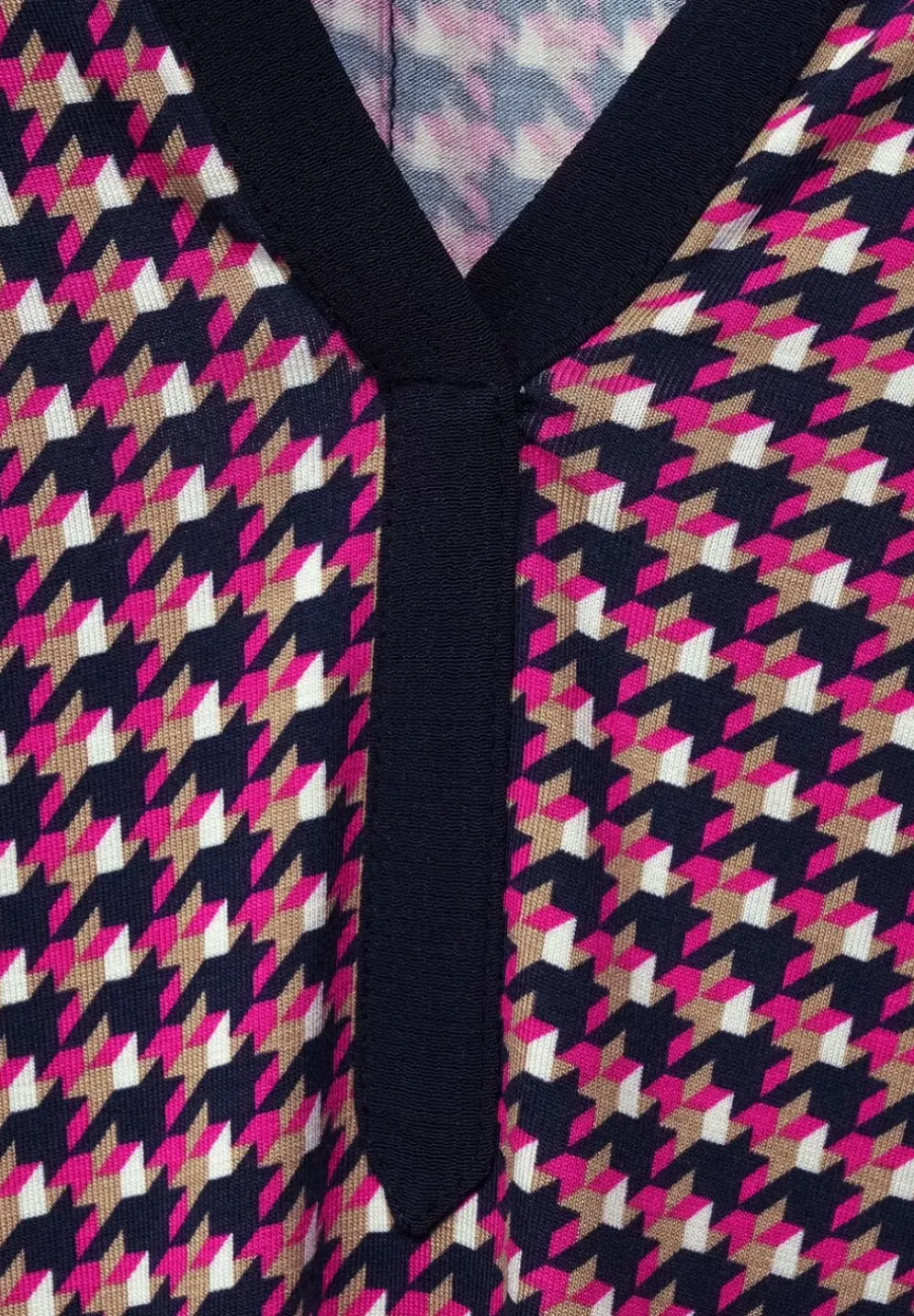 Printshirt Im Materialmix