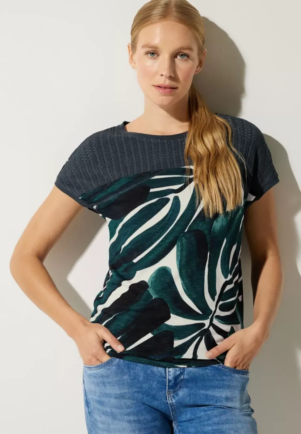Printshirt Mit Spitzendetail