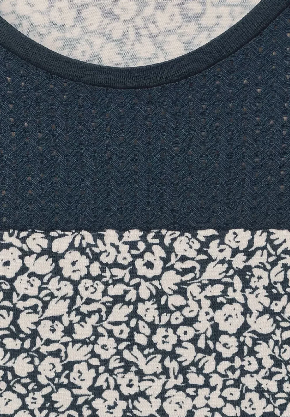 Printshirt Mit Spitzendetail
