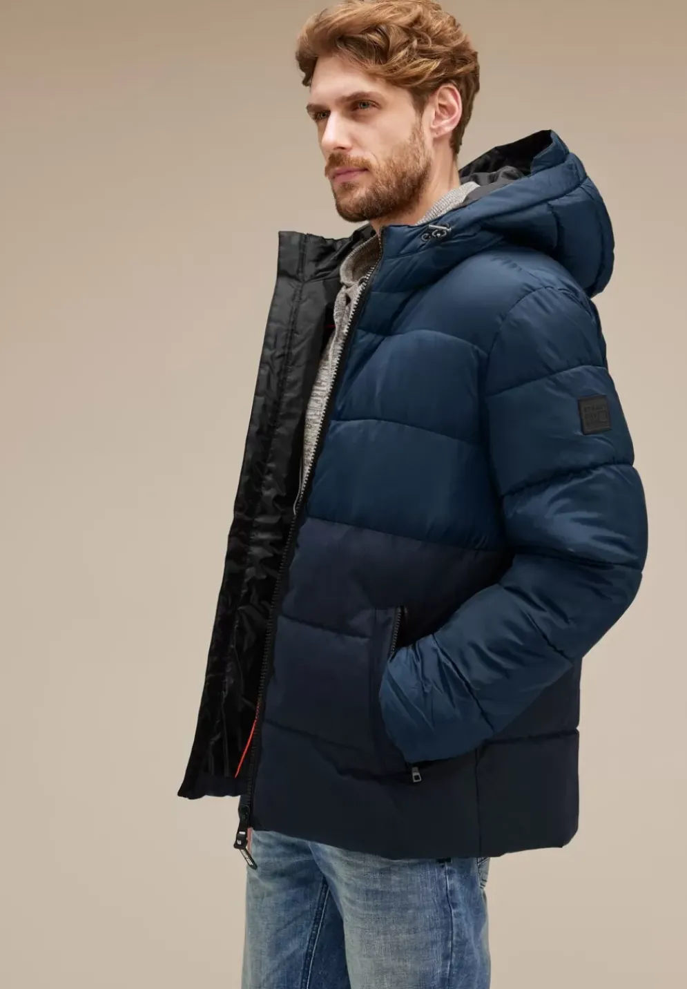 Pufferjacke Im Materialmix