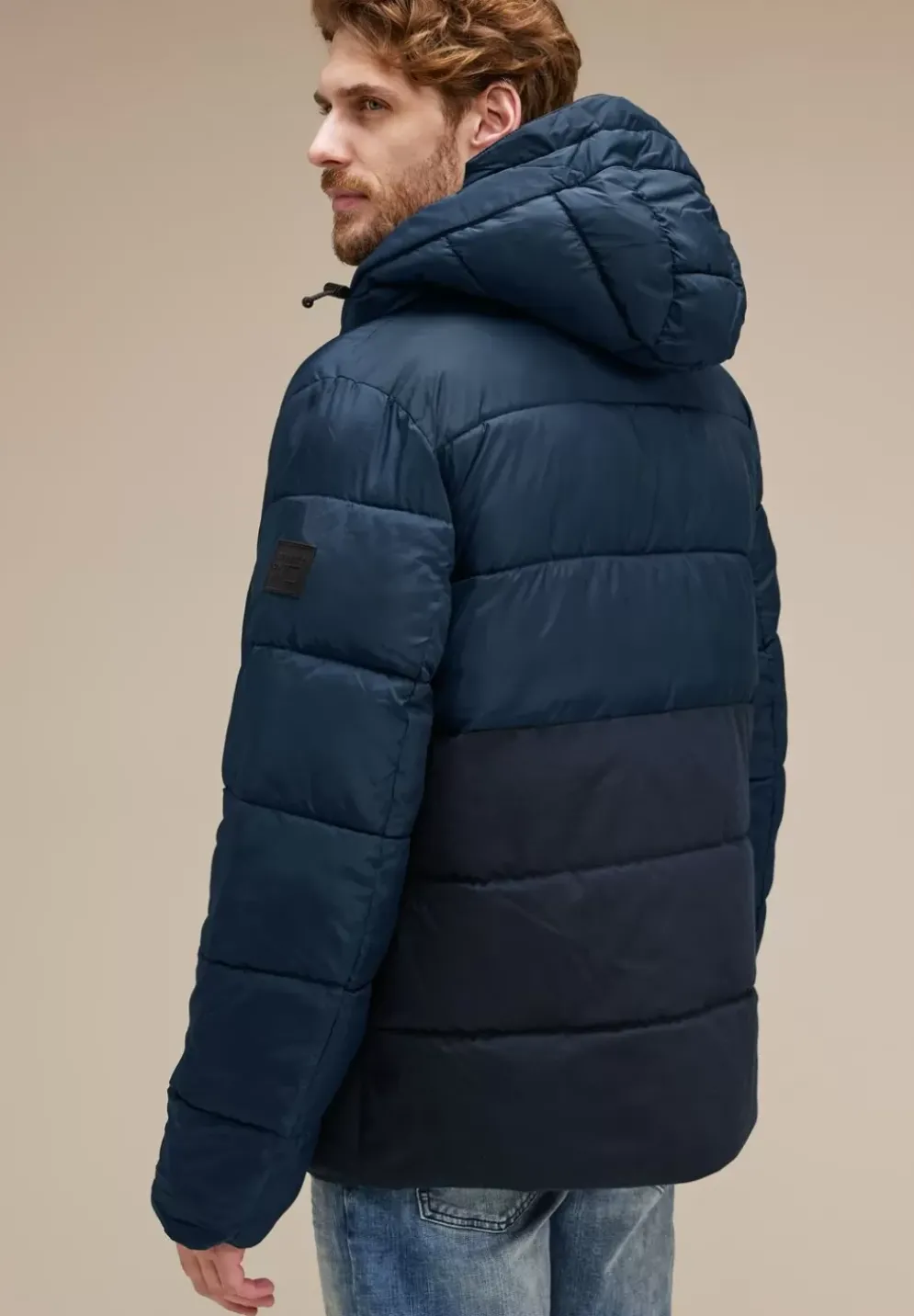 Pufferjacke Im Materialmix