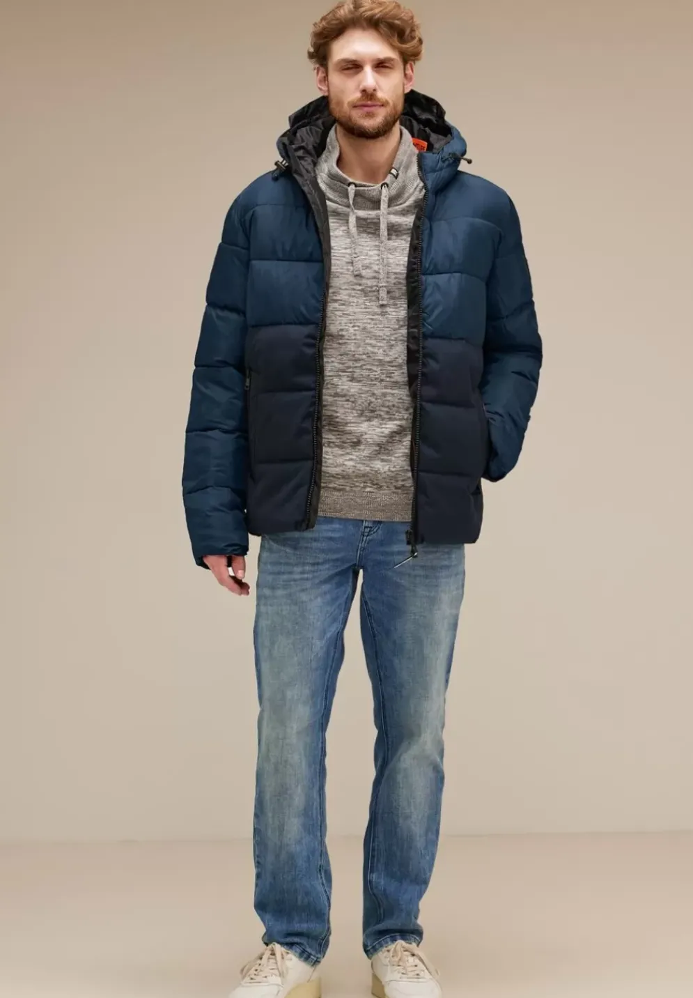Pufferjacke Im Materialmix