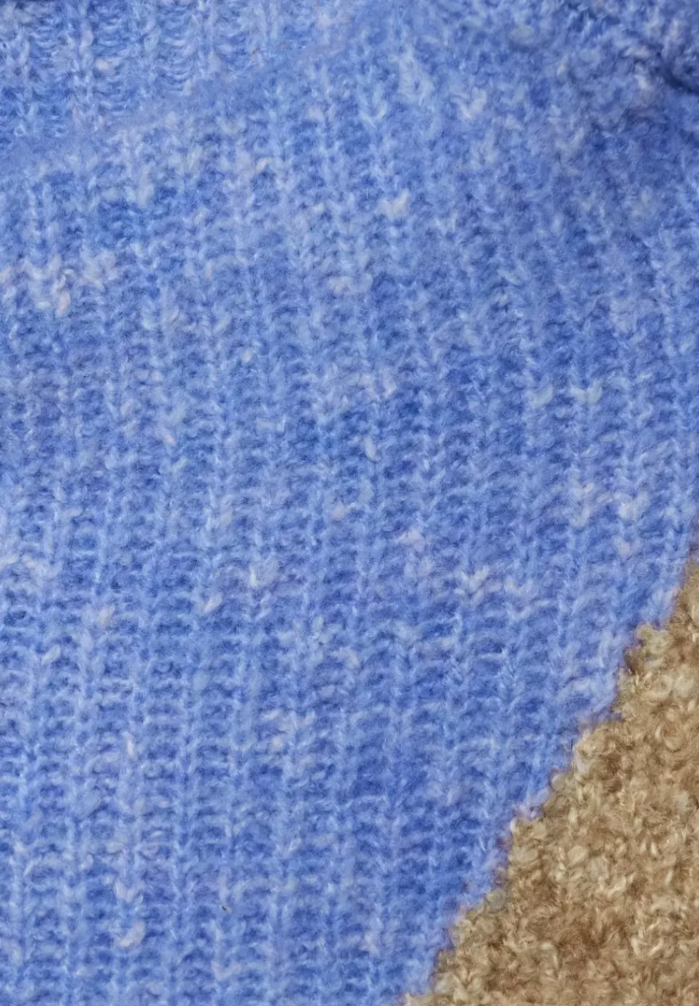 Pullover Mit Colourblock