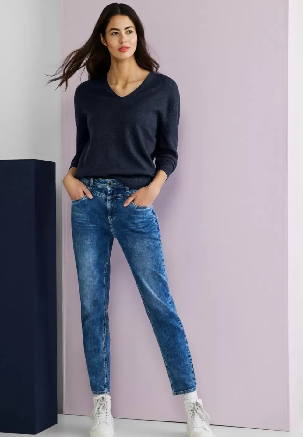 Pullover Mit V-Ausschnitt