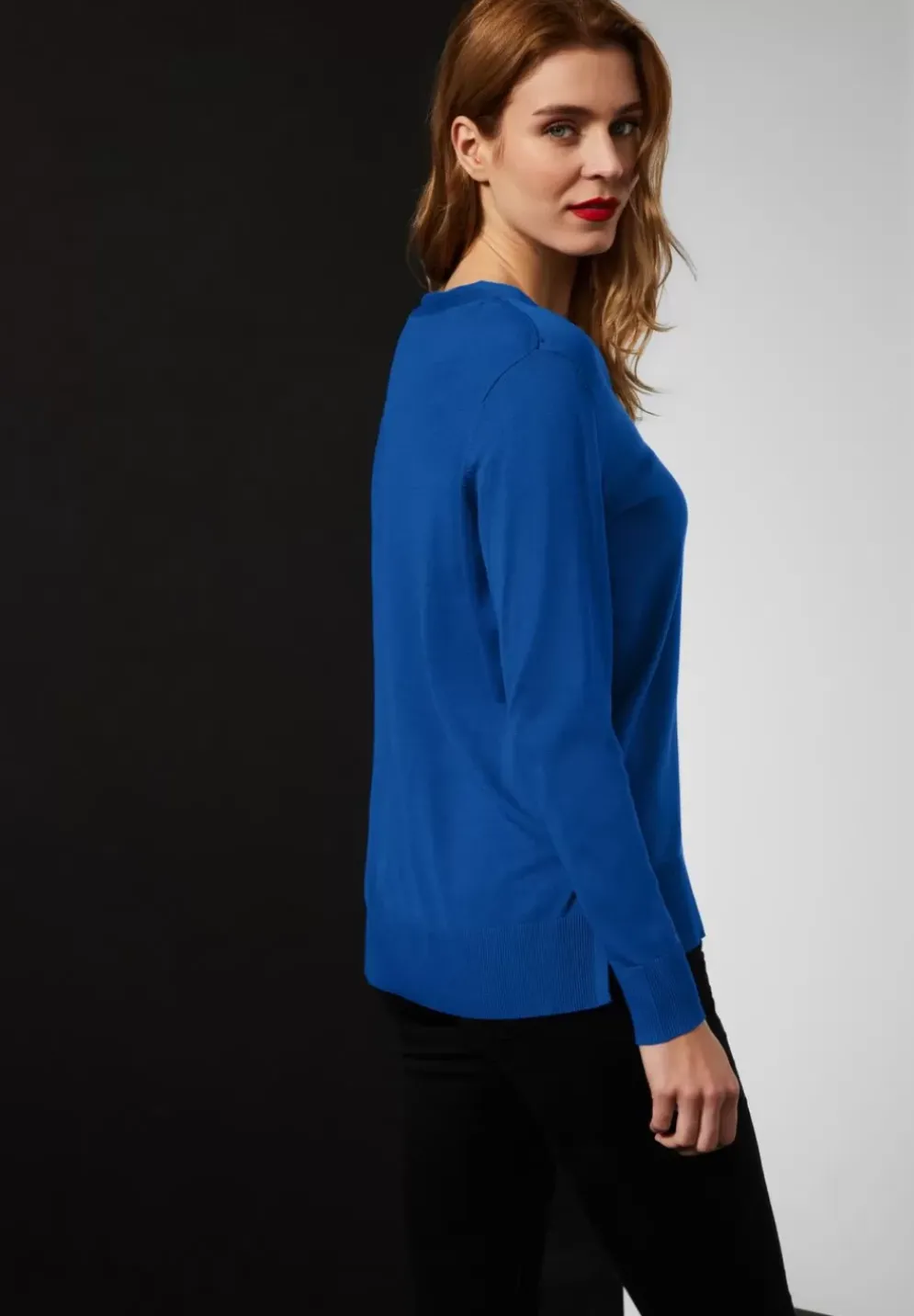 Pullover Mit V-Ausschnitt
