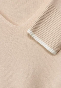 Pullover Mit V-Ausschnitt