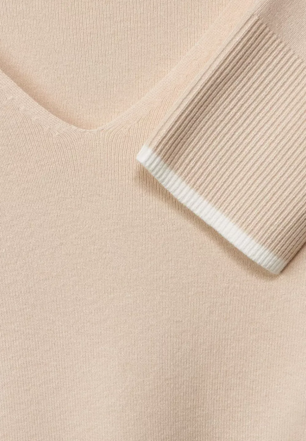 Pullover Mit V-Ausschnitt