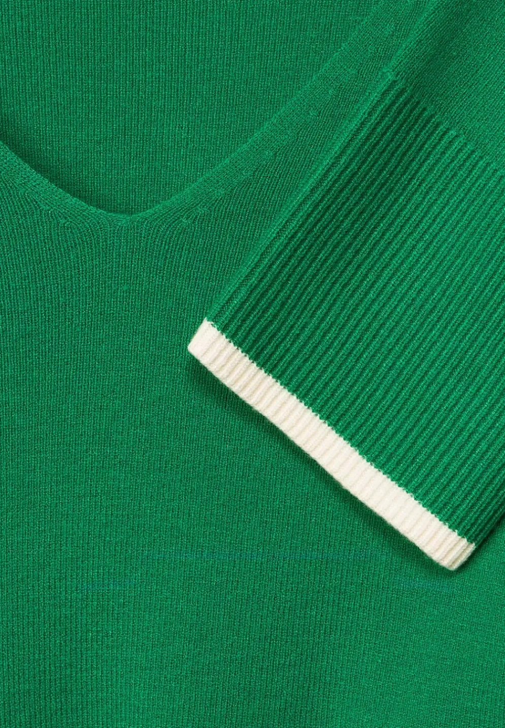 Pullover Mit V-Ausschnitt
