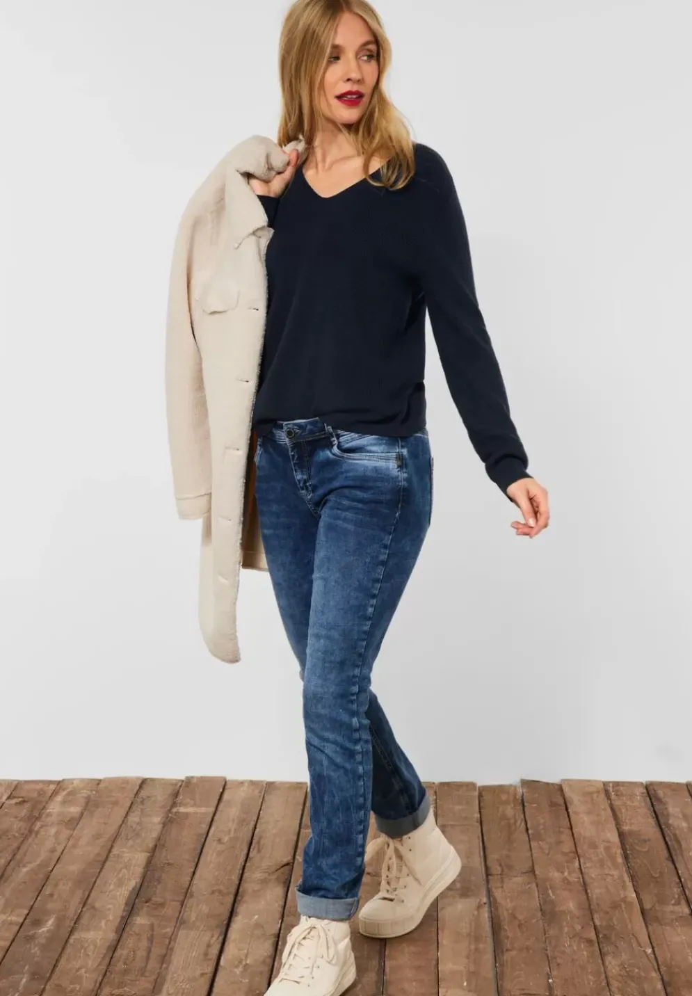 Pullover Mit V-Ausschnitt