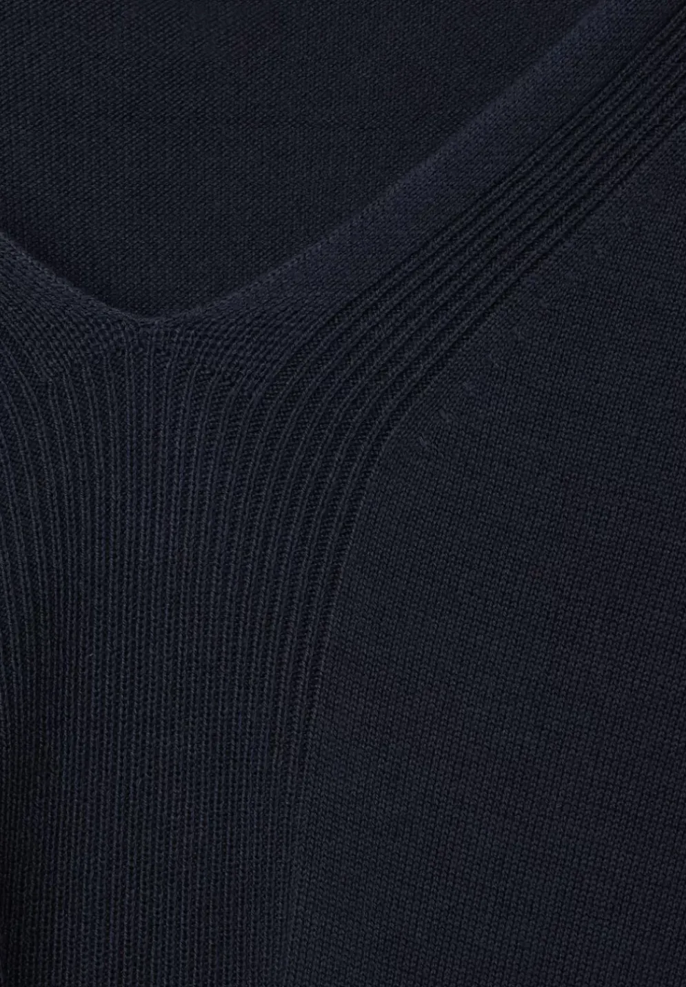 Pullover Mit V-Ausschnitt