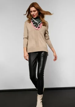 Pullover Mit V-Ausschnitt