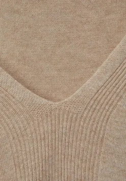 Pullover Mit V-Ausschnitt