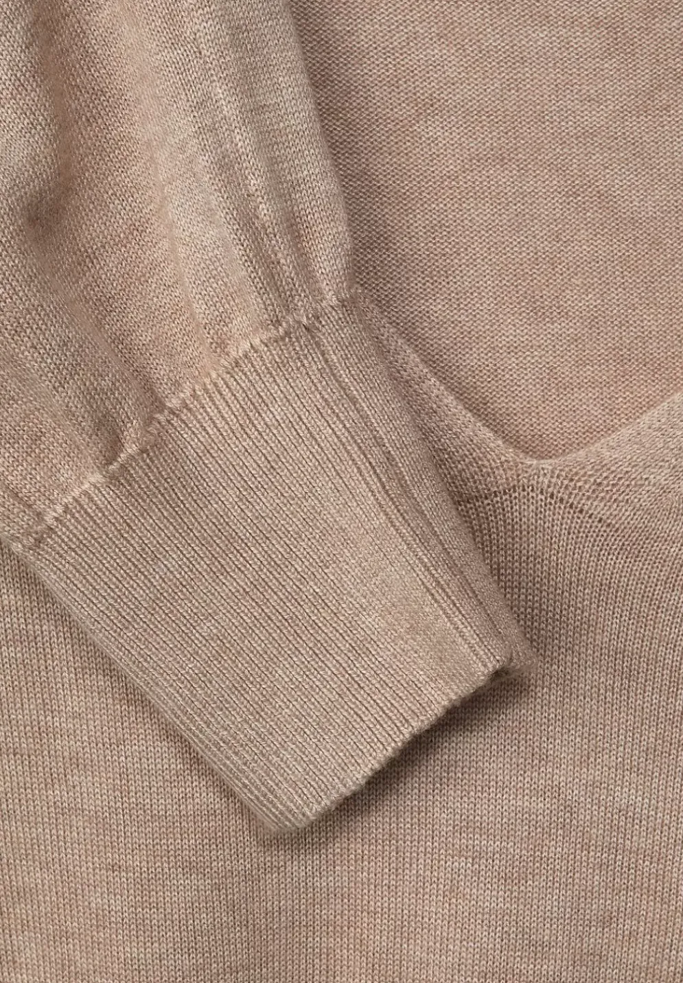 Pullover Mit V-Ausschnitt