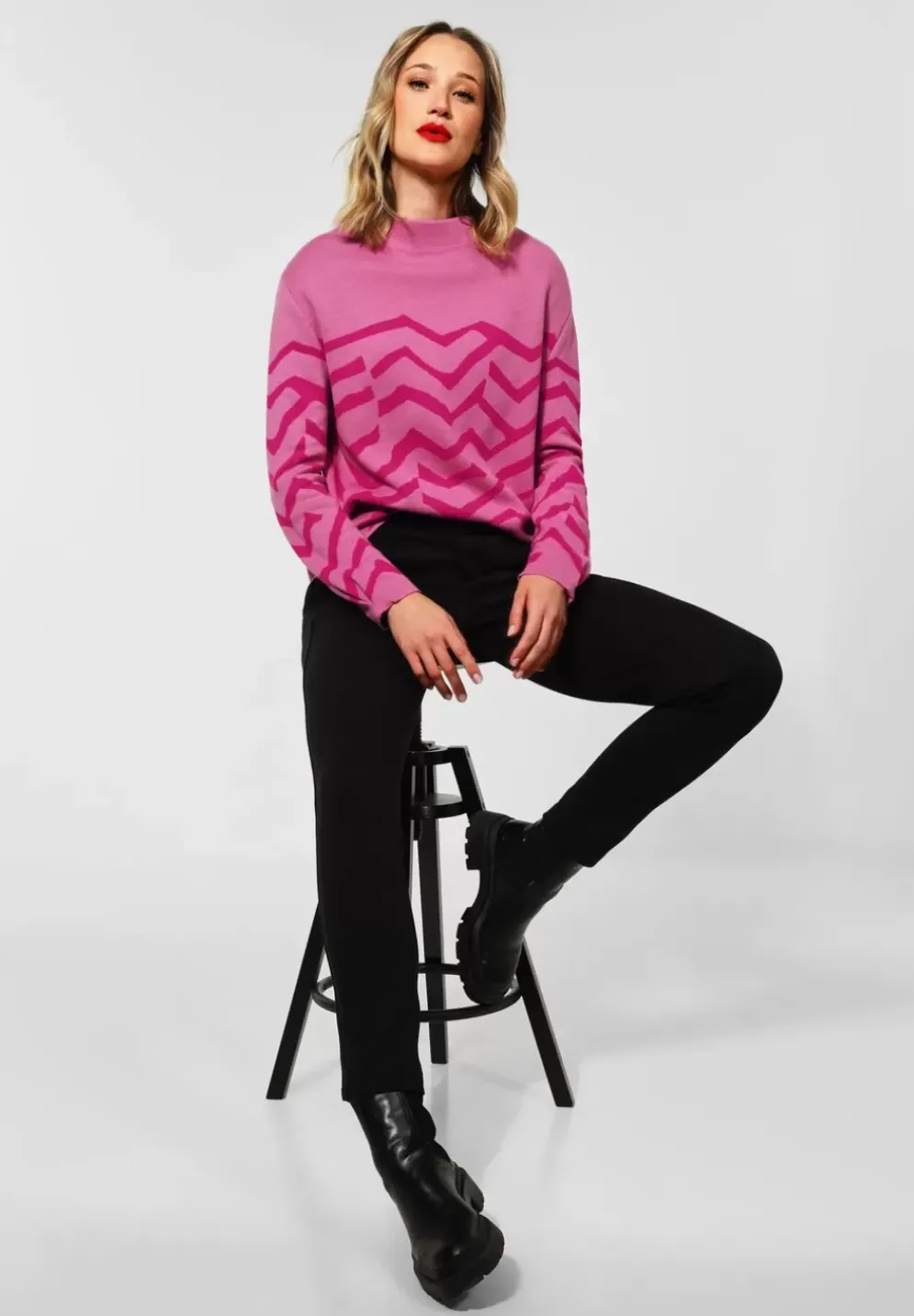Pullover Mit Zick Zack Print