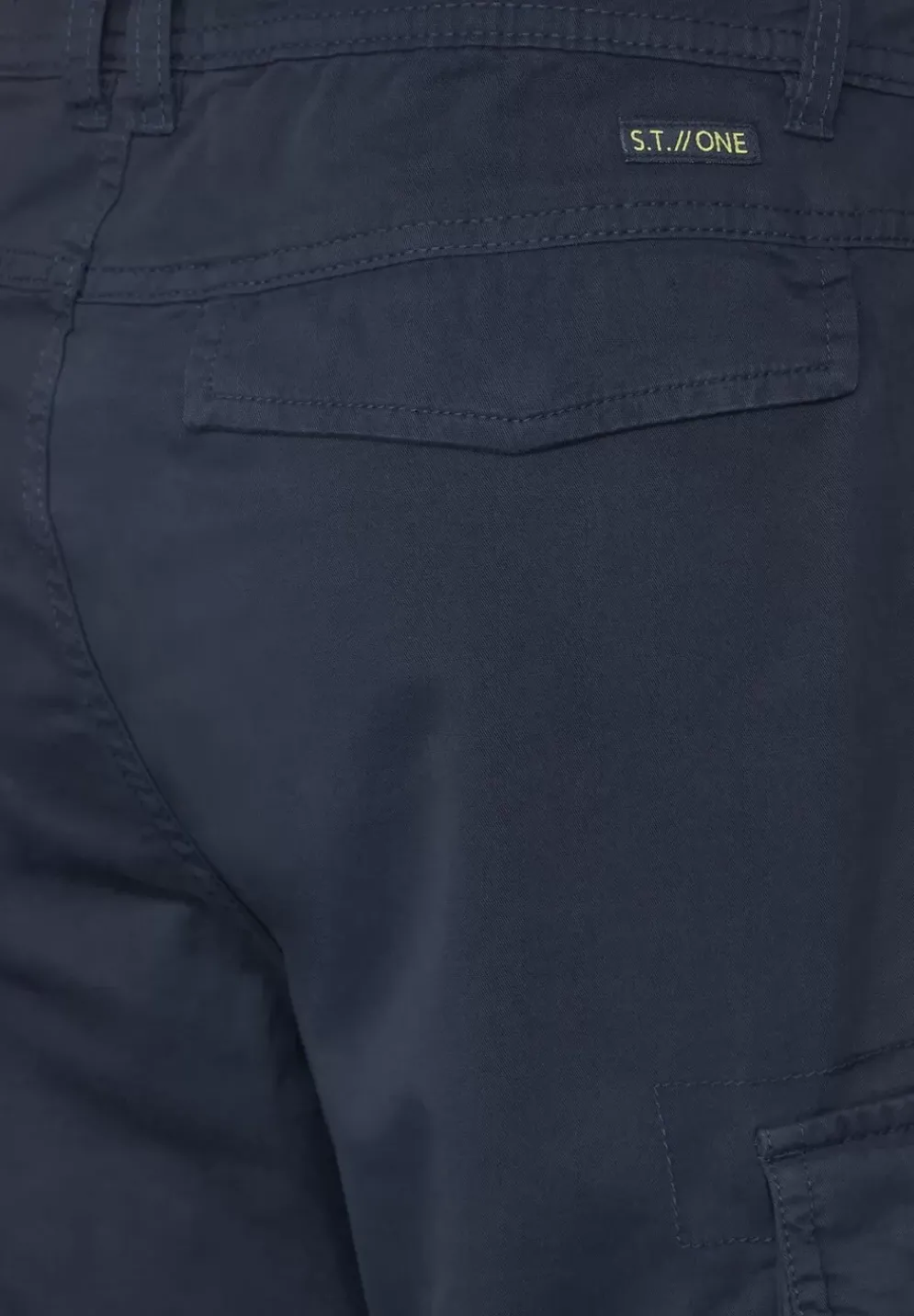 Regular Fit Cargo Bermuda