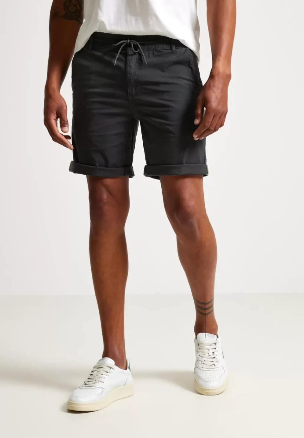 Relaxed Fit Chinoshorts