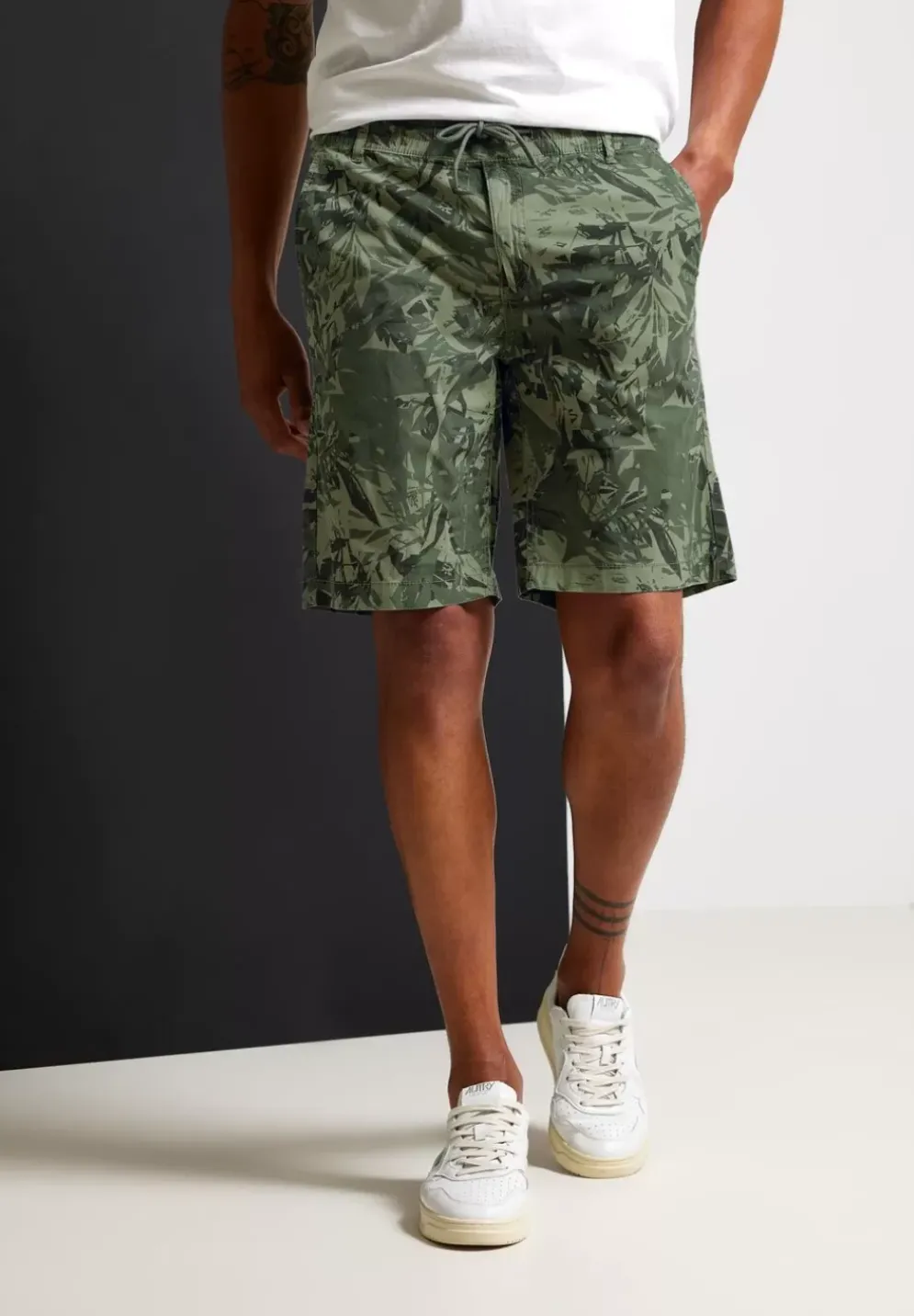 Relaxed Fit Print Shorts